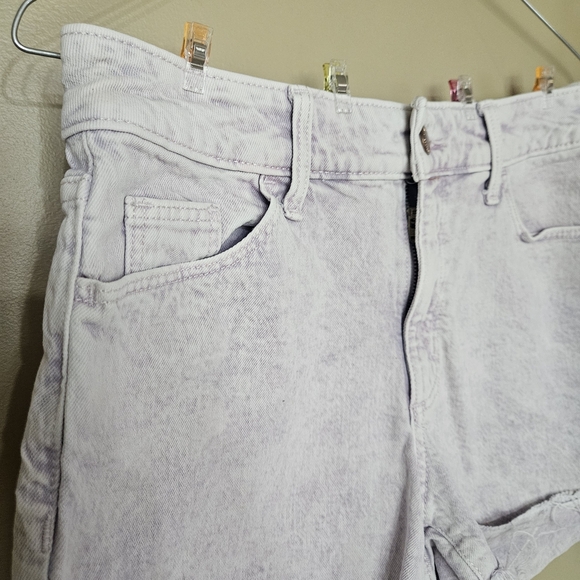 Universal Thread Lavender Jean Shorts - Picture 3 of 10